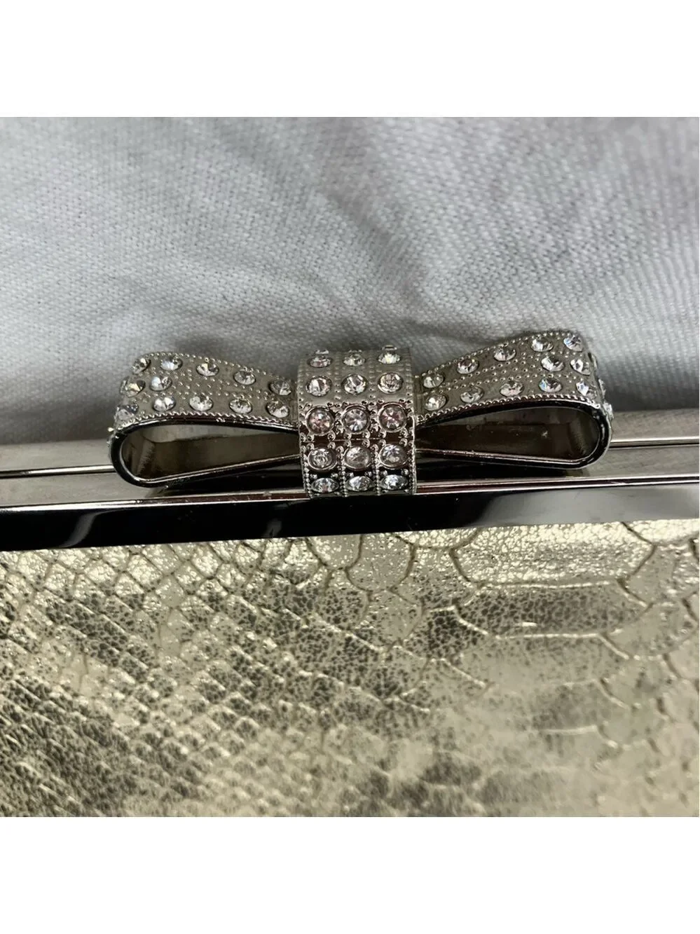 🔥NEW🔥 INC Metalic Gold/Solver Snakeskin Leather Clutch w/Crystal Bow Clasp